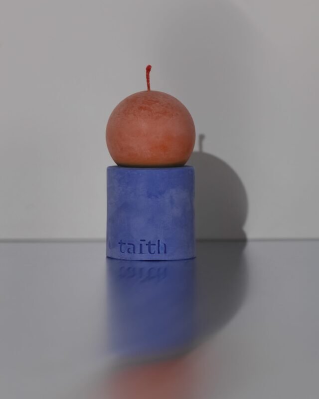 LULU COBALT-ORANGE žvakė