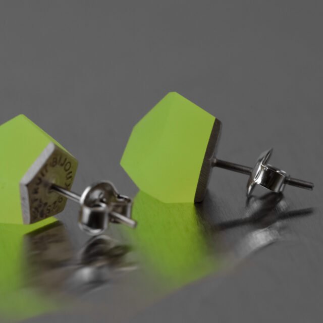 Crystal auskarai NEON YELLOW 8mm