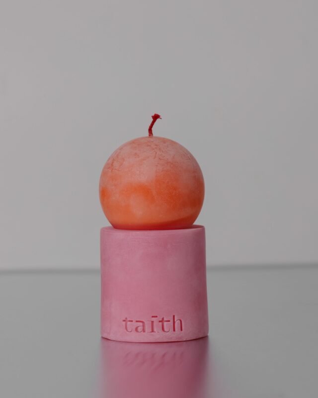 LULU ORANGE-PINK žvakė