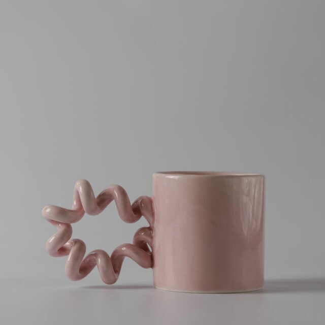 Keramikinis puodelis CURL PINK