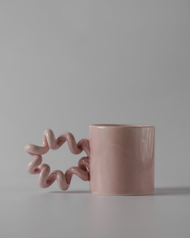 Keramikinis puodelis CURL PINK