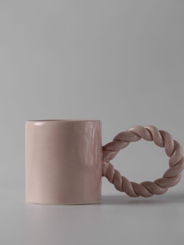 Keramikinis puodelis Twist Pink