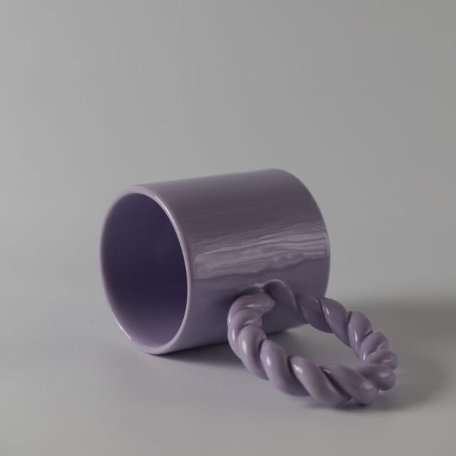 Keramikinis puodelis TWIST LAVANDEAR