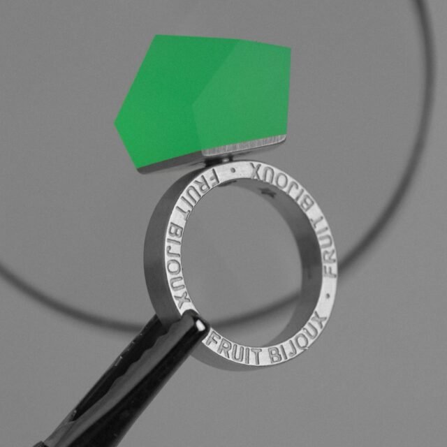 Crystal top FLASH GREEN 16mm