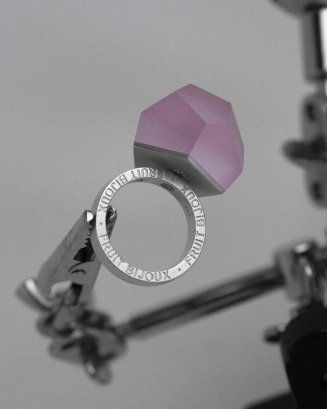 Crystal top LILAC PURPLE 24mm