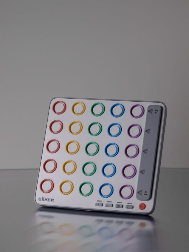 Giiker Smart Four interaktyvi konsolė