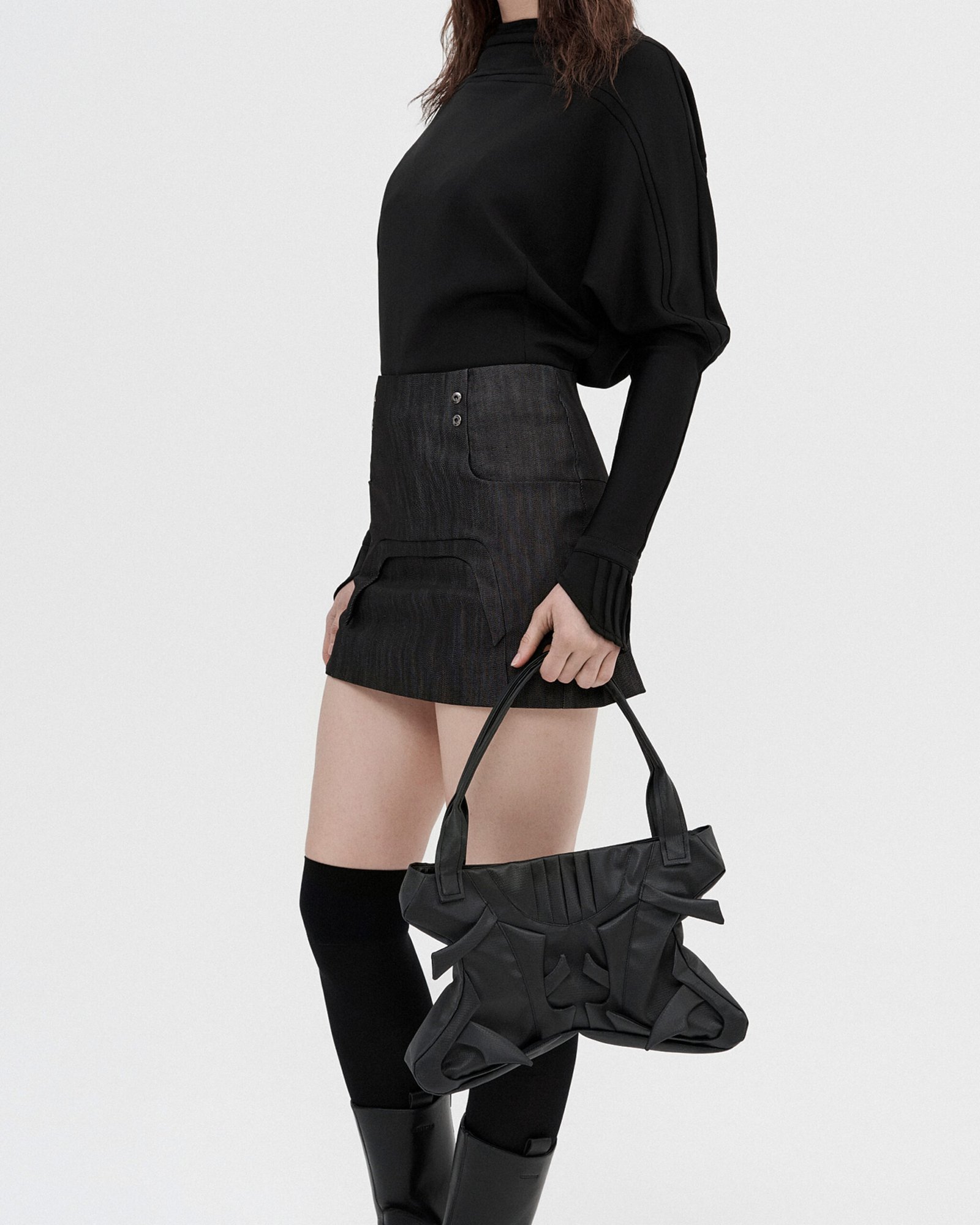 mini-jeans-skirt-detailed-side-view-scaled