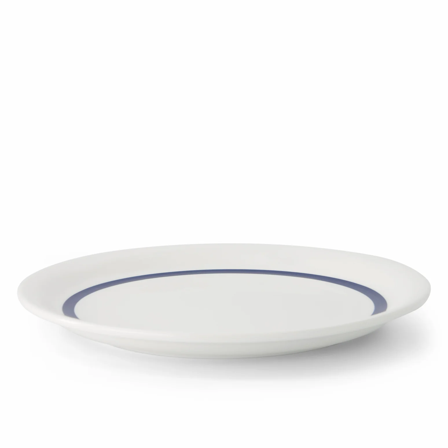 MWL6026_Classic_Range_LargePlate_Milk_with_Whale_Ring