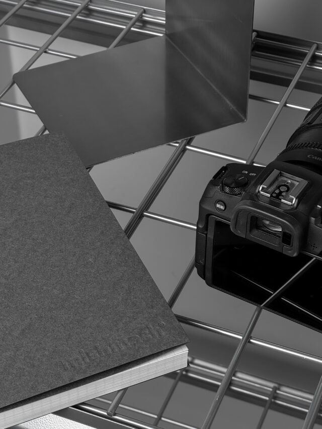 Užrašinė Naked Grey A5