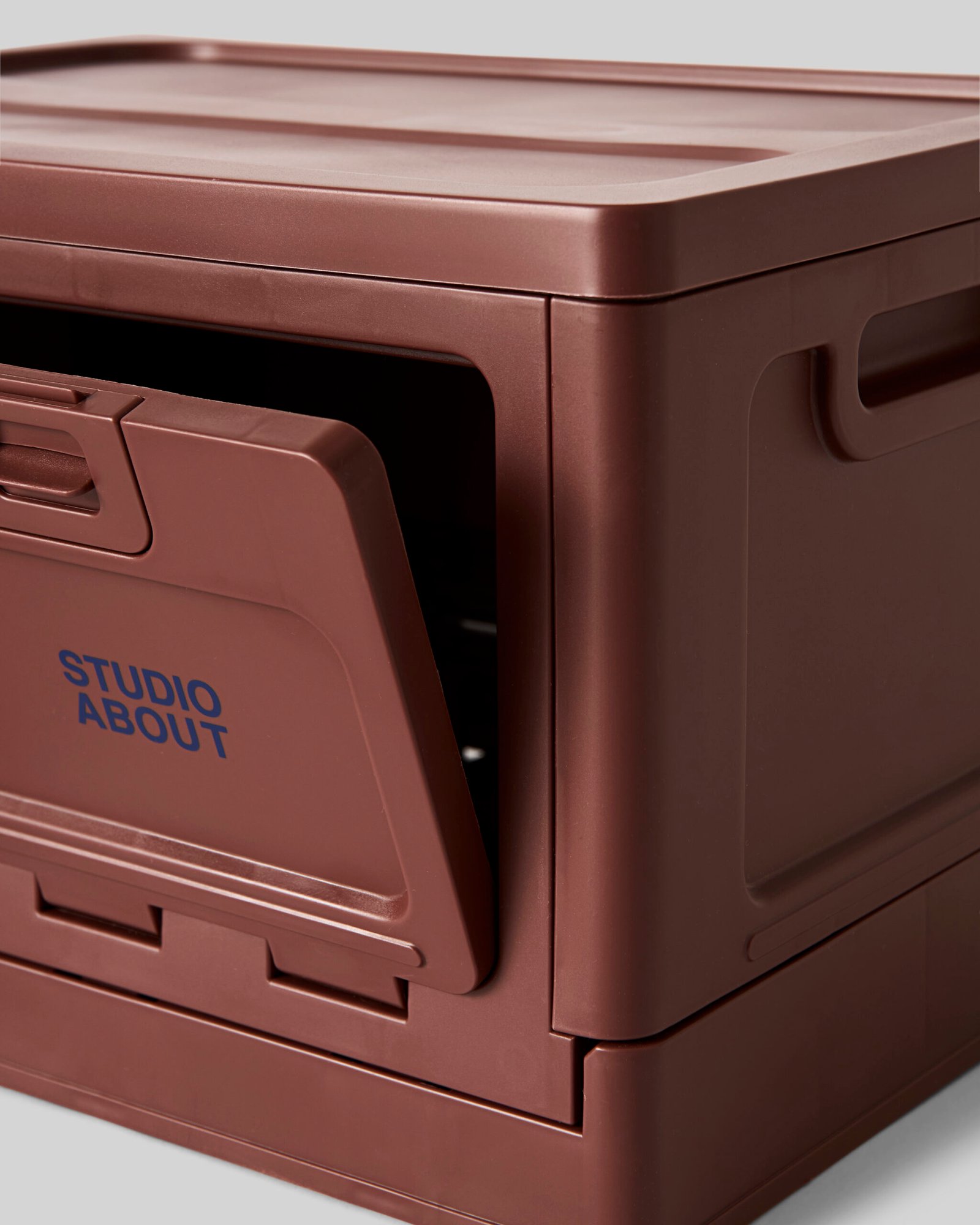 box-bordeux-storage-small-studio-about_3 copy