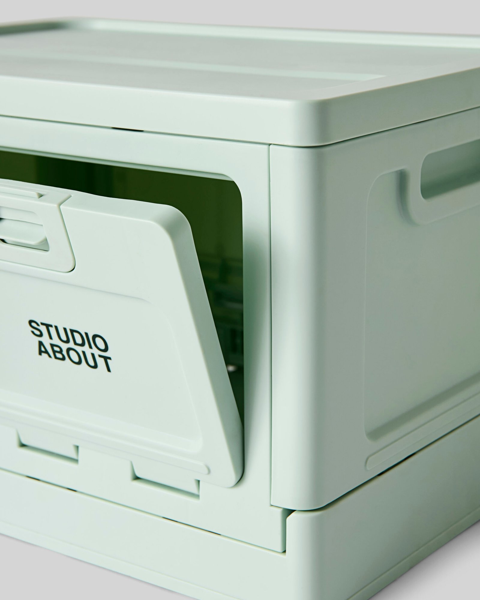 box-mint-storage-small-studio-about_3 copy